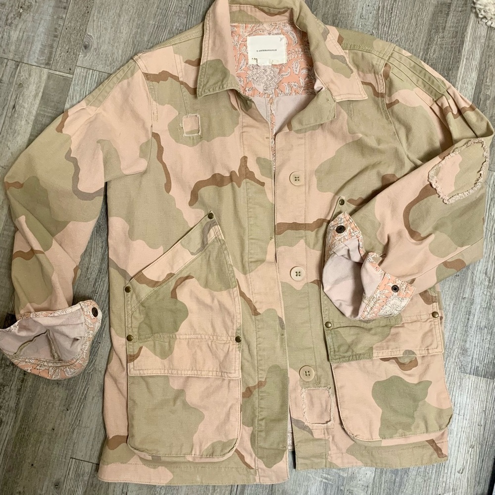 Anthropologie
Pink and khaki camouflage jacket
Size M
Never worn